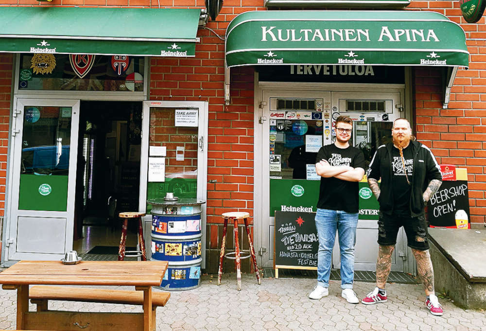 pub kultainen apina