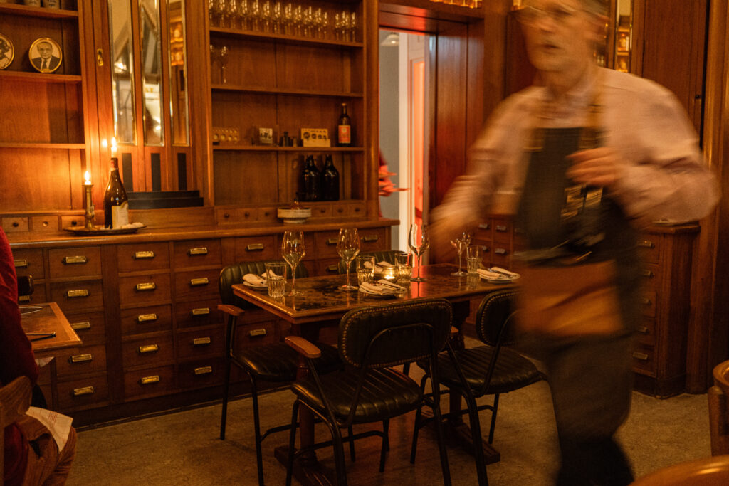 Juomaposti Apotek Viinibaari 